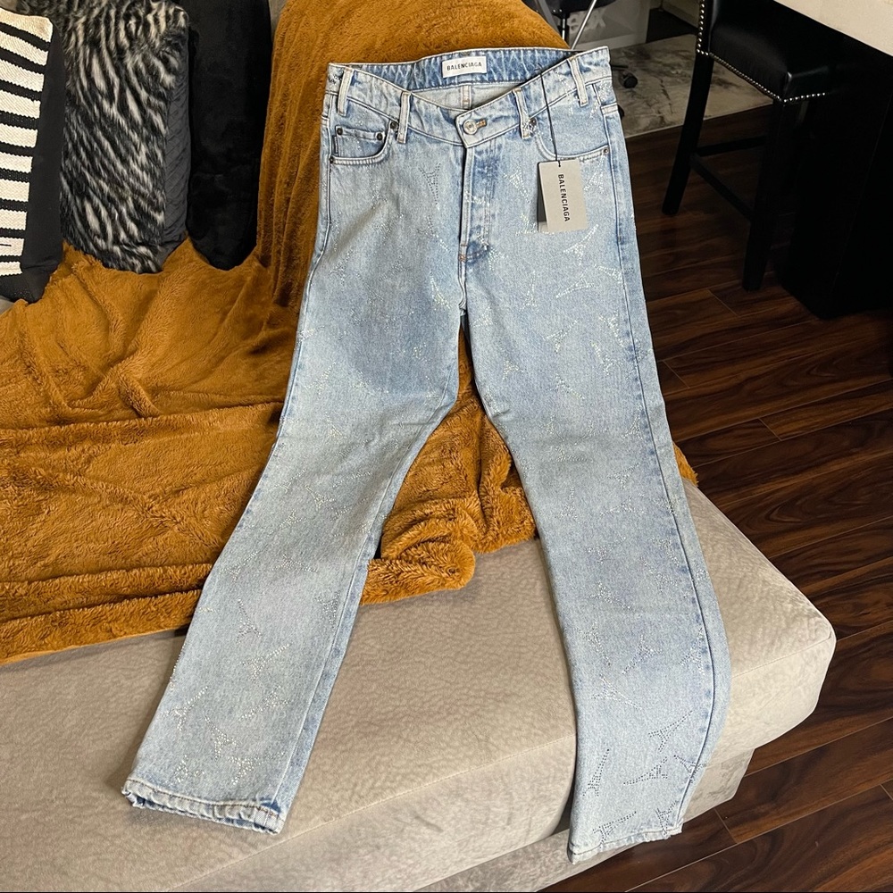 Balenciaga Crystal Eiffel Tower V-neck Denim Jeans in Blue - Picture 4 of 17